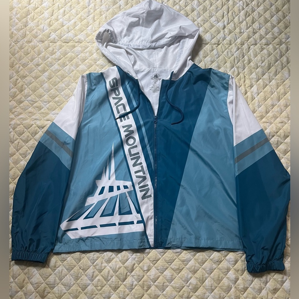 DisneyParks Space Mountain Windbreaker size XL good condition